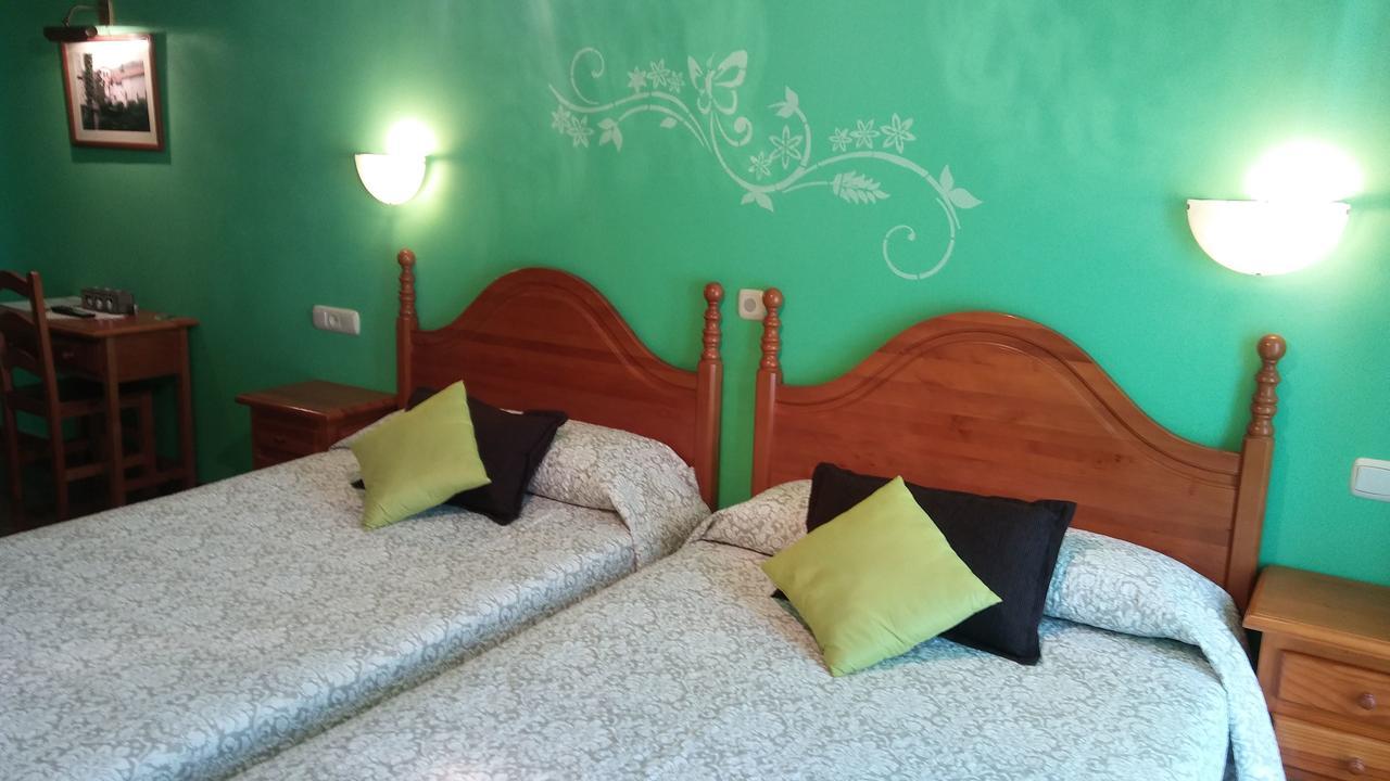 Hostal Ekaitza Otel Lesaka Dış mekan fotoğraf
