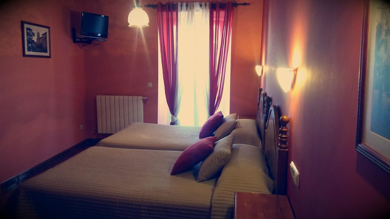 Hostal Ekaitza Otel Lesaka Dış mekan fotoğraf