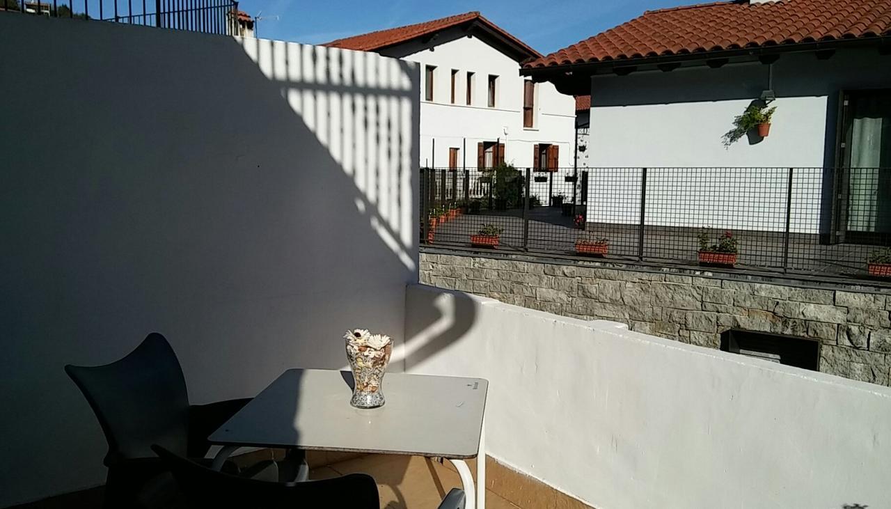 Hostal Ekaitza Otel Lesaka Dış mekan fotoğraf