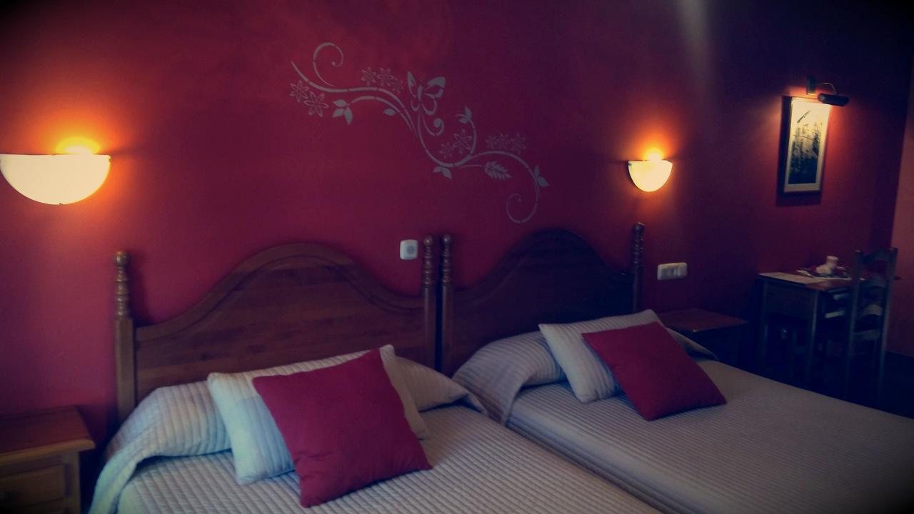 Hostal Ekaitza Otel Lesaka Dış mekan fotoğraf