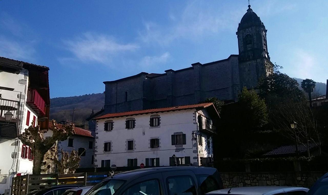 Hostal Ekaitza Otel Lesaka Dış mekan fotoğraf